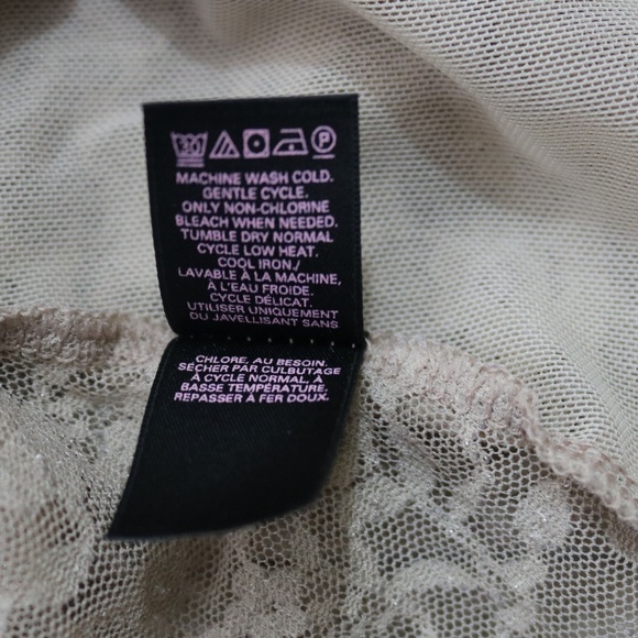 Victoria's Secret Lace Top - Picture 6 of 6